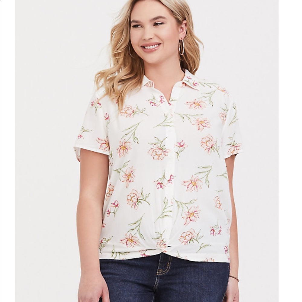 NWT Torrid floral crepe button down top sz 1X